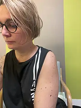 marinella07 online show from February 24, 2025, 1:31 pm