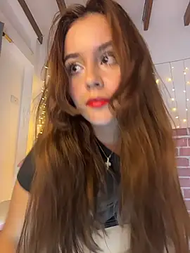 Juanelopez1 online show from May 16, 2026, 5:06 am