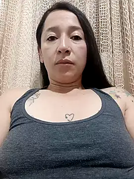 emilypoppy3 online show from December 14, 2025, 1:28 pm