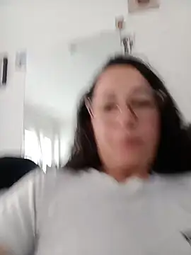 emilypoppy3 online show from May 21, 2026, 8:17 pm