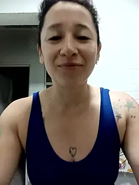 emilypoppy3 online show from May 15, 2026, 11:25 pm
