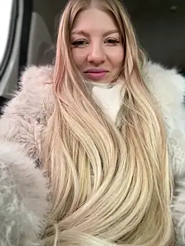 Snapshot of NewLale chatting on February 22, 2025, 3:56 am NewLale online show from February 22, 2025, 3:56 am