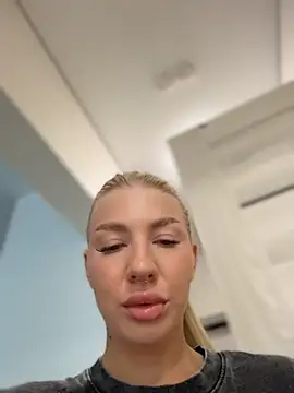 NewLale online show from April 17, 2026, 2:58 am