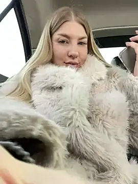 Snapshot of NewLale chatting on March 14, 2025, 3:48 am NewLale online show from March 14, 2025, 3:48 am