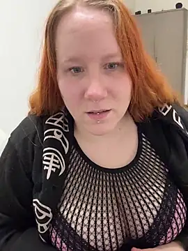 Snapshot of MaraNightmare chatting on January 17, 2025, 9:39 am MaraNightmare online show from January 17, 2025, 9:39 am