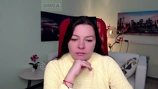 Lily flower7 online show from December 2, 2025, 4:58 am