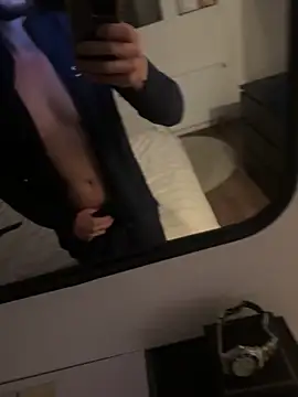 Guitccch online show from October 28, 2025, 2:34 am