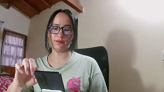 Snapshot of brittanycheeks chatting on March 1, 2026, 10:54 pm brittanycheeks online show from March 1, 2026, 10:54 pm