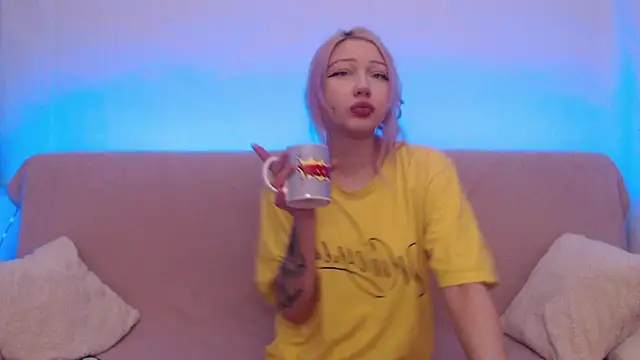 Snapshot of Emily_hardcore chatting on November 16, 2025, 10:02 pm Emily hardcore online show from November 16, 2025, 10:02 pm