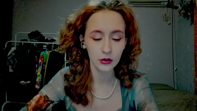 Snapshot of JoannaTompson chatting on March 19, 2026, 1:05 am JoannaTompson online show from March 19, 2026, 1:05 am