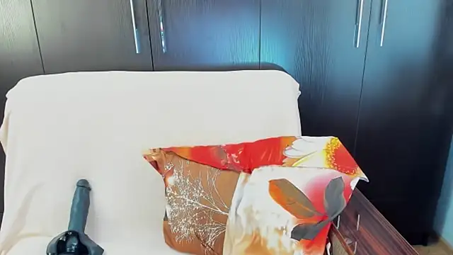 DaisyMun online show from December 2, 2025, 4:36 am