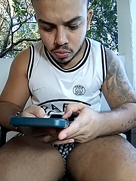 Snapshot of Naughty_Charly chatting on November 7, 2025, 11:37 am Naughty Charly online show from November 7, 2025, 11:37 am