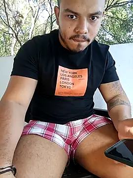 Snapshot of Naughty_Charly chatting on October 29, 2025, 12:15 pm Naughty Charly online show from October 29, 2025, 12:15 pm