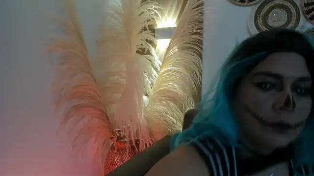 martina foxy  online show from October 31, 2025, 12:46 pm