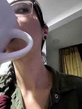 Andromeda-jade online show from January 15, 2026, 1:20 am