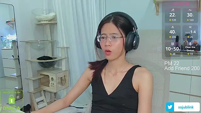 Snapshot of littlemiilk chatting on November 15, 2025, 7:56 am littlemiilk online show from November 15, 2025, 7:56 am