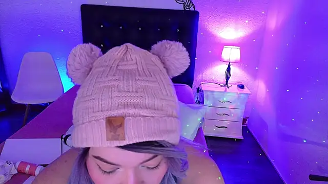 Cuckold lover69 online show from March 5, 2025, 3:29 am