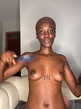 Snapshot of Fanclubbbbb chatting on November 8, 2025, 7:01 am Fanclubbbbb online show from November 8, 2025, 7:01 am