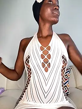 Snapshot of Fanclubbbbb chatting on November 4, 2025, 5:55 am Fanclubbbbb online show from November 4, 2025, 5:55 am