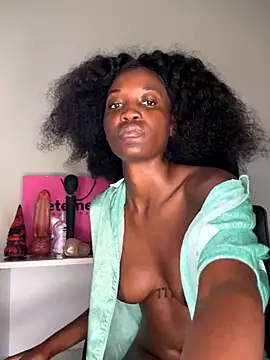 Snapshot of Fanclubbbbb chatting on November 23, 2025, 6:23 am Fanclubbbbb online show from November 23, 2025, 6:23 am