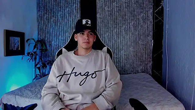 Mike 0233  online show from September 12, 2025, 4:23 am