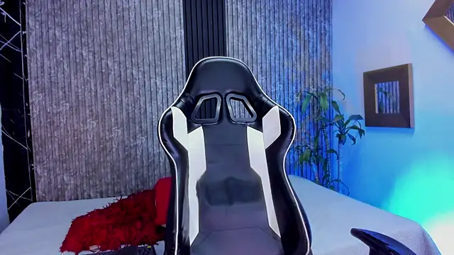 Mike 0233  online show from October 1, 2025, 4:50 am