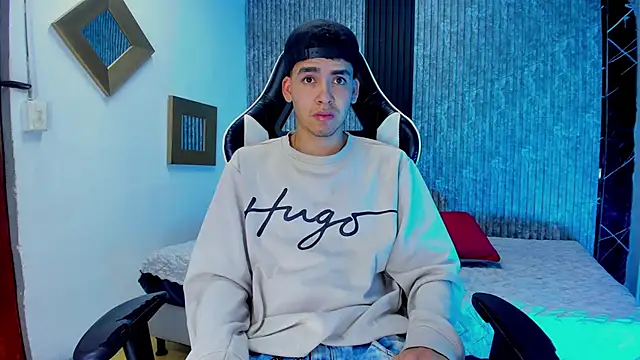 Mike 0233  online show from December 5, 2025, 5:06 am