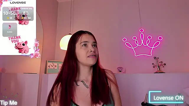 Snapshot of violeth_hill chatting on November 24, 2025, 7:47 pm violeth hill online show from November 24, 2025, 7:47 pm