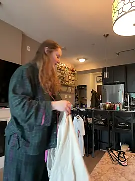 Snapshot of GingerSnap33 chatting on February 14, 2026, 8:53 pm GingerSnap33 online show from February 14, 2026, 8:53 pm