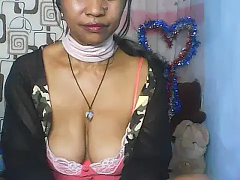 Snapshot of nene_belle chatting on December 20, 2025, 5:43 am nene belle online show from December 20, 2025, 5:43 am