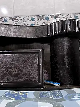 toxicboy121212 online show from September 8, 2025, 4:39 pm