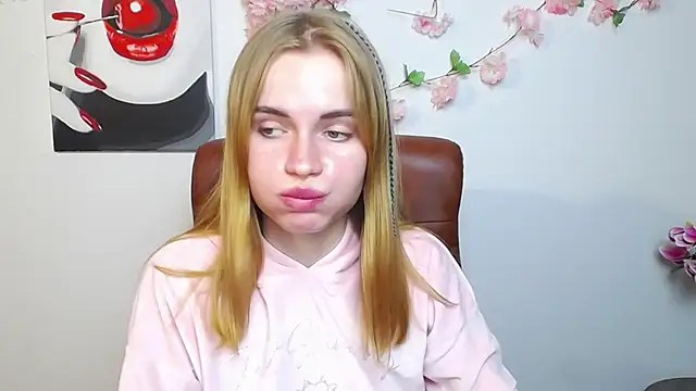 MargaritaKiss online show from November 11, 2025, 8:47 pm