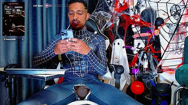 Snapshot of the_dog_lian chatting on October 30, 2025, 12:36 pm the dog lian online show from October 30, 2025, 12:36 pm