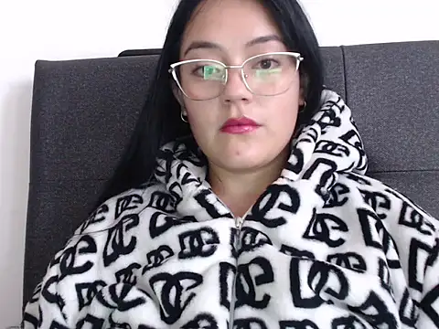 Snapshot of Alisha_99 chatting on April 12, 2026, 1:36 pm Alisha 99 online show from April 12, 2026, 1:36 pm