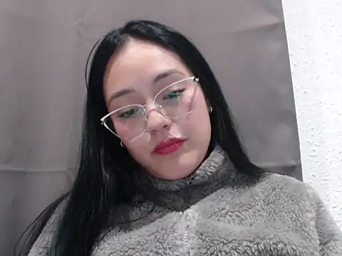 Snapshot of Alisha_99 chatting on November 22, 2025, 7:24 pm Alisha 99 online show from November 22, 2025, 7:24 pm