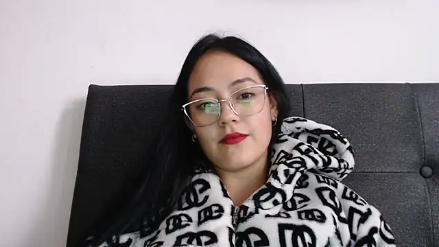 Snapshot of Alisha_99 chatting on February 14, 2026, 12:38 pm Alisha 99 online show from February 14, 2026, 12:38 pm