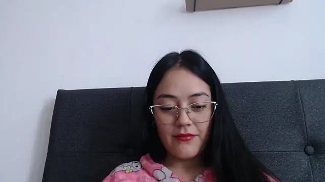 Snapshot of Alisha_99 chatting on February 13, 2026, 3:01 pm Alisha 99 online show from February 13, 2026, 3:01 pm