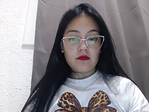 Snapshot of Alisha_99 chatting on November 16, 2025, 7:18 pm Alisha 99 online show from November 16, 2025, 7:18 pm