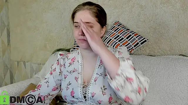 Megan Violer online show from November 21, 2025, 5:12 pm