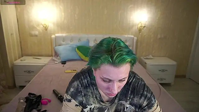 LunaaMayy online show from March 3, 2026, 4:36 pm