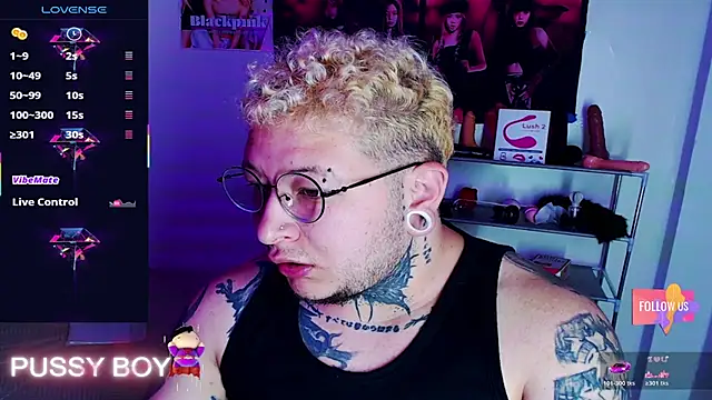 Snapshot of princeFtm chatting on February 25, 2026, 3:23 pm princeFtm online show from February 25, 2026, 3:23 pm