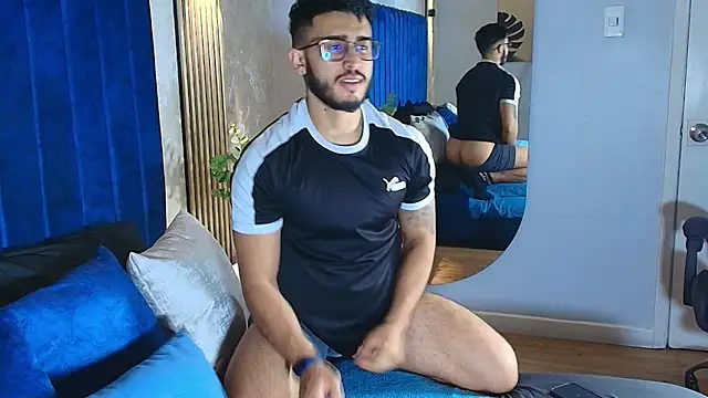 Snapshot of Liam_Kleiin chatting on July 17, 2026, 11:18 am Liam Kleiin online show from July 17, 2026, 11:18 am