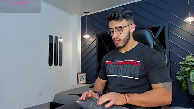 Liam Kleiin online show from October 22, 2025, 11:20 am