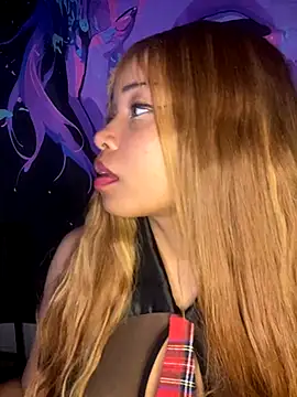 lovekaylaa online show from September 9, 2025, 4:11 am