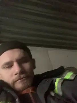 Snapshot of Boysex227 chatting on January 11, 2025, 8:22 am Boysex227 online show from January 11, 2025, 8:22 am