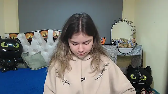 Snapshot of TinaRedly chatting on October 26, 2025, 6:14 am TinaRedly online show from October 26, 2025, 6:14 am