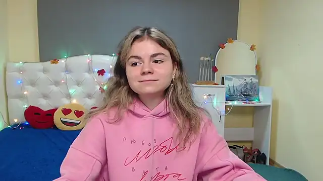 Snapshot of TinaRedly chatting on November 29, 2025, 6:30 pm TinaRedly online show from November 29, 2025, 6:30 pm