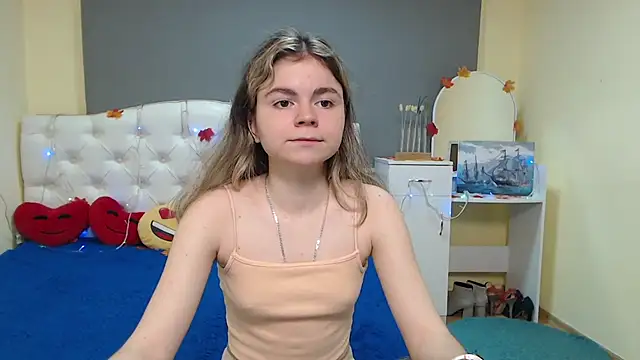 Snapshot of TinaRedly chatting on November 26, 2025, 11:38 pm TinaRedly online show from November 26, 2025, 11:38 pm