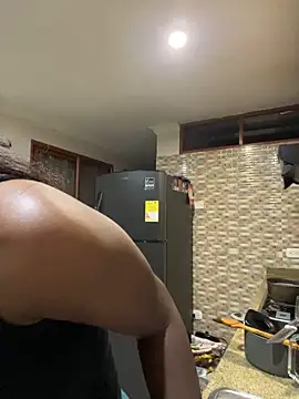 Snapshot of kellya_ chatting on December 17, 2025, 2:38 am kellya online show from December 17, 2025, 2:38 am