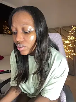 Snapshot of kellya_ chatting on November 29, 2025, 12:00 am kellya online show from November 29, 2025, 12:00 am